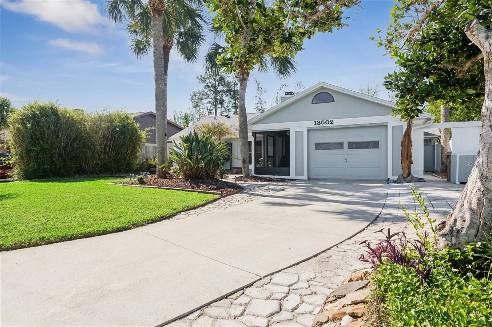 LAKE HARRIS SHORES UN #1 - Residential