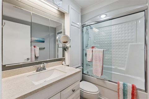 Tiny photo for 13502 Country Club Drive, Tavares, FL 32778 (MLS # G5111423)