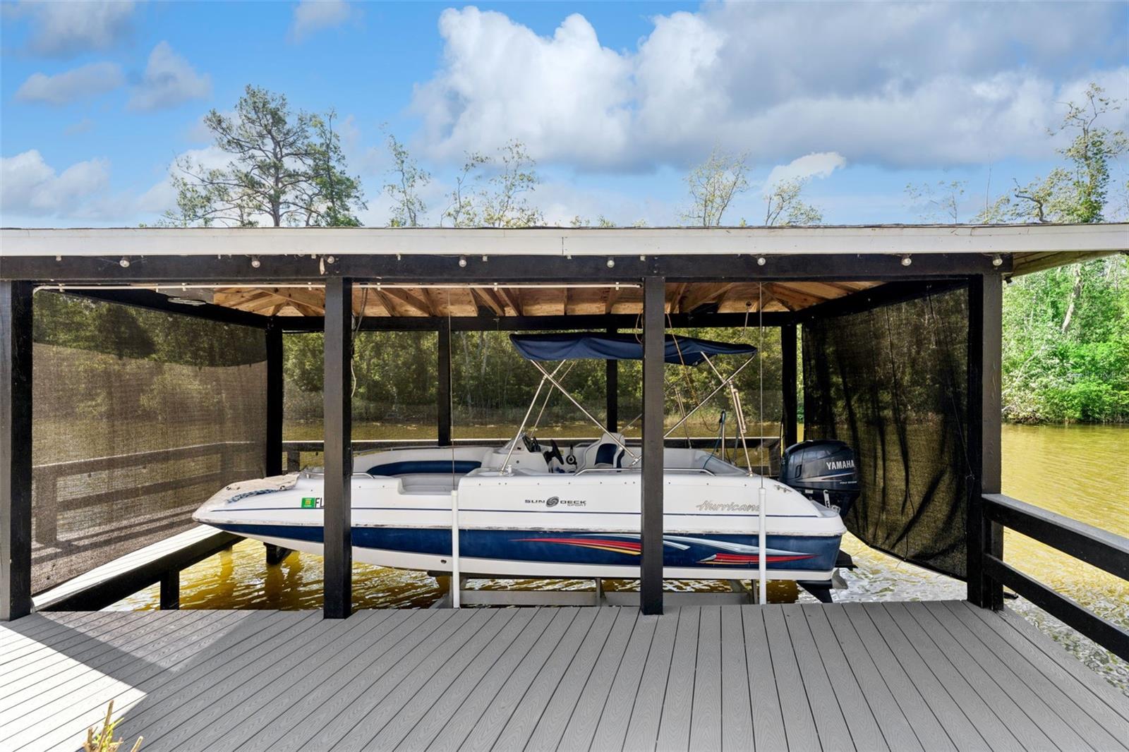 LAKE HARRIS SHORES UN #1 - Residential