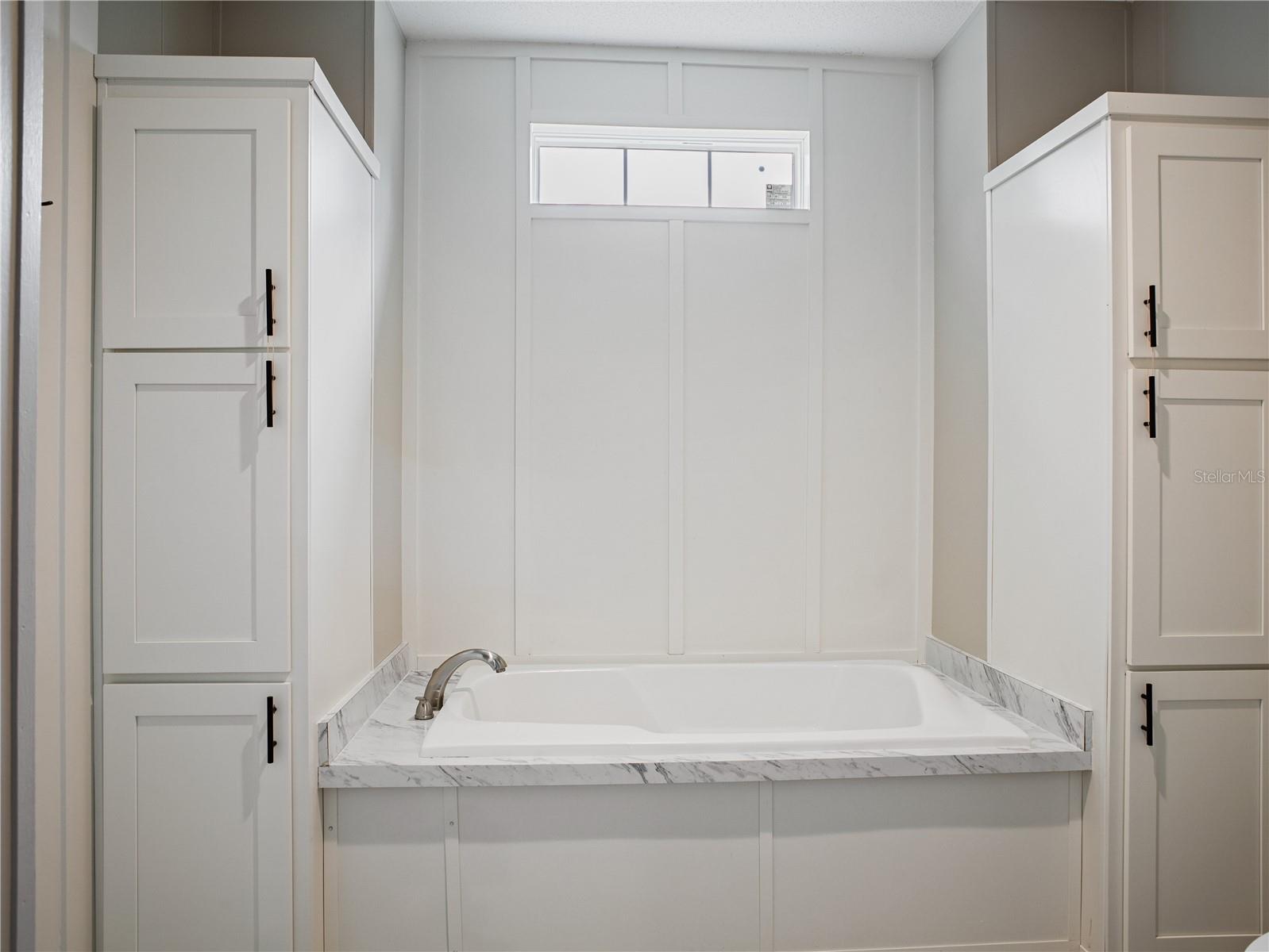 OAKRIDGE ESTATE - Residential