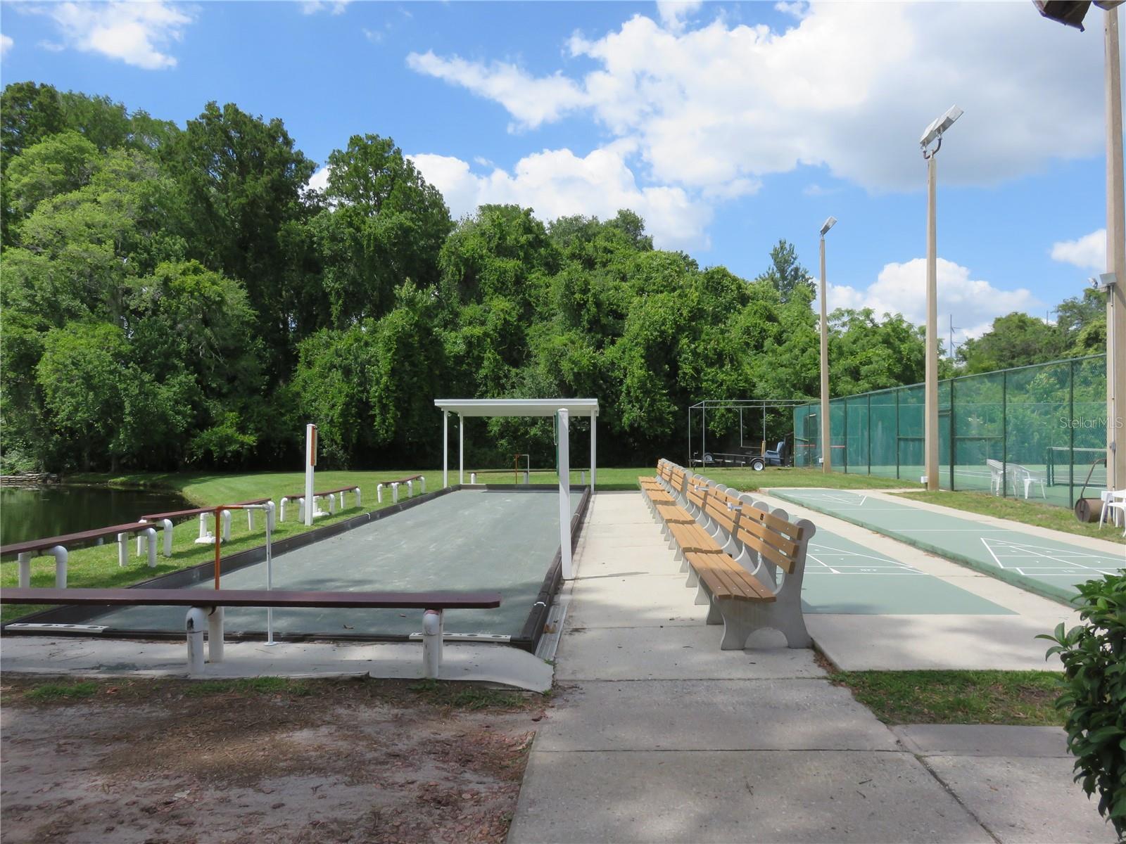 SUNNYBROOK CONDO 04 - Residential Lease