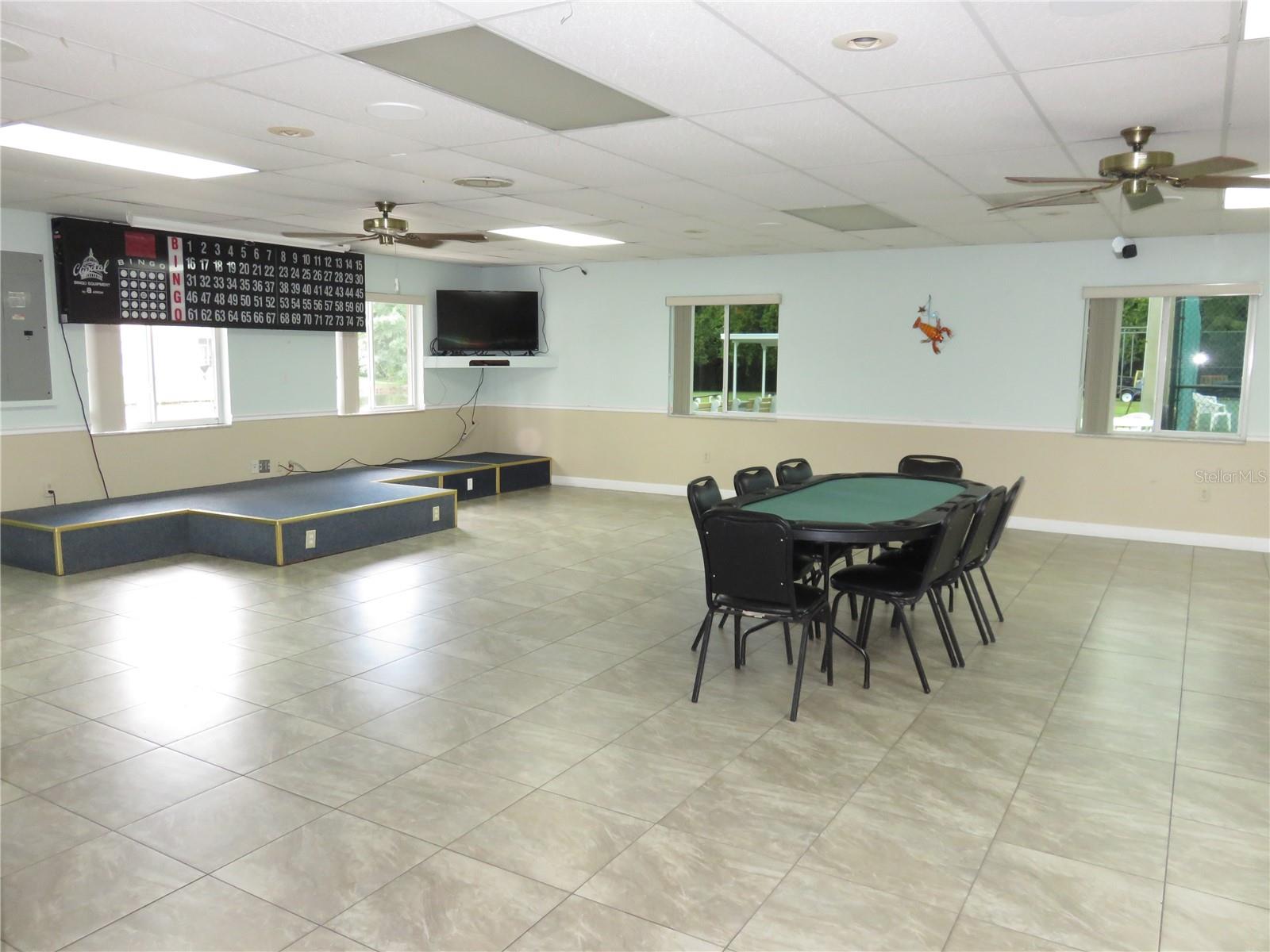 SUNNYBROOK CONDO 04 - Residential Lease