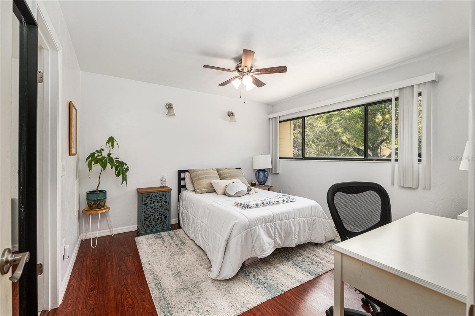 GRANTWOOD CONDO PH I - Residential