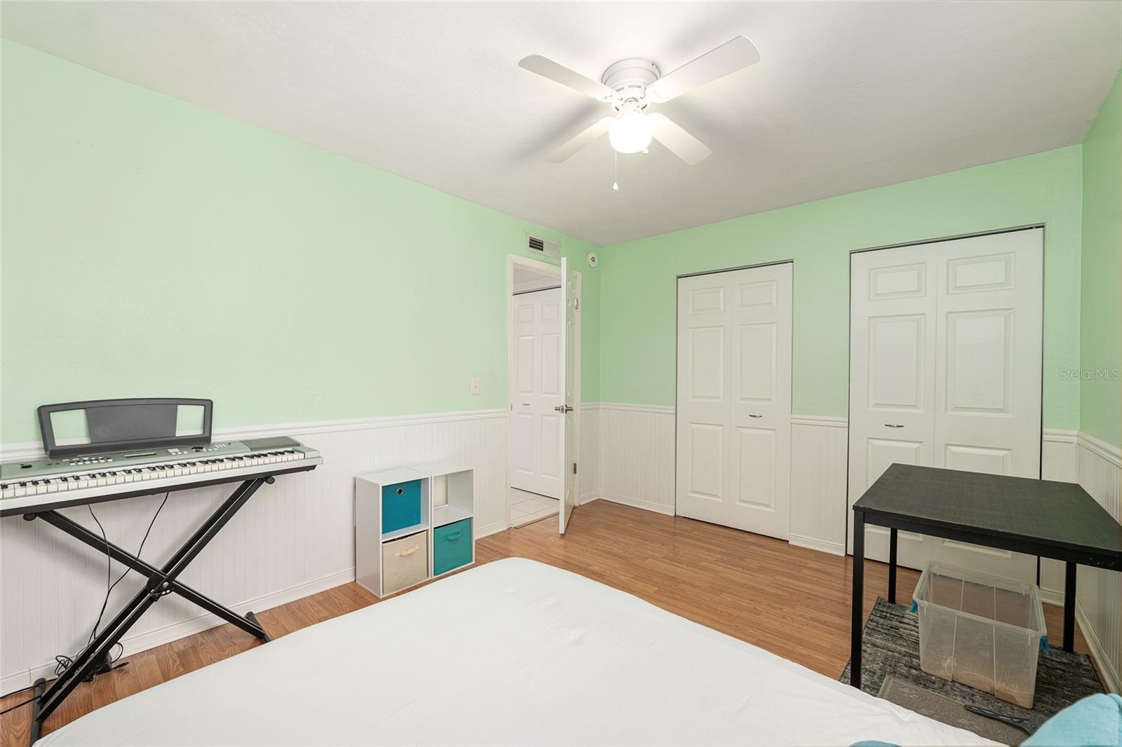 GRANTWOOD CONDO PH I - Residential