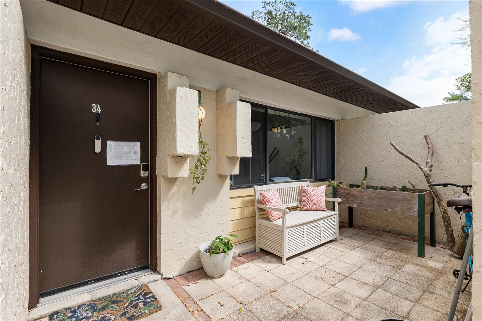 GRANTWOOD CONDO PH I - Residential