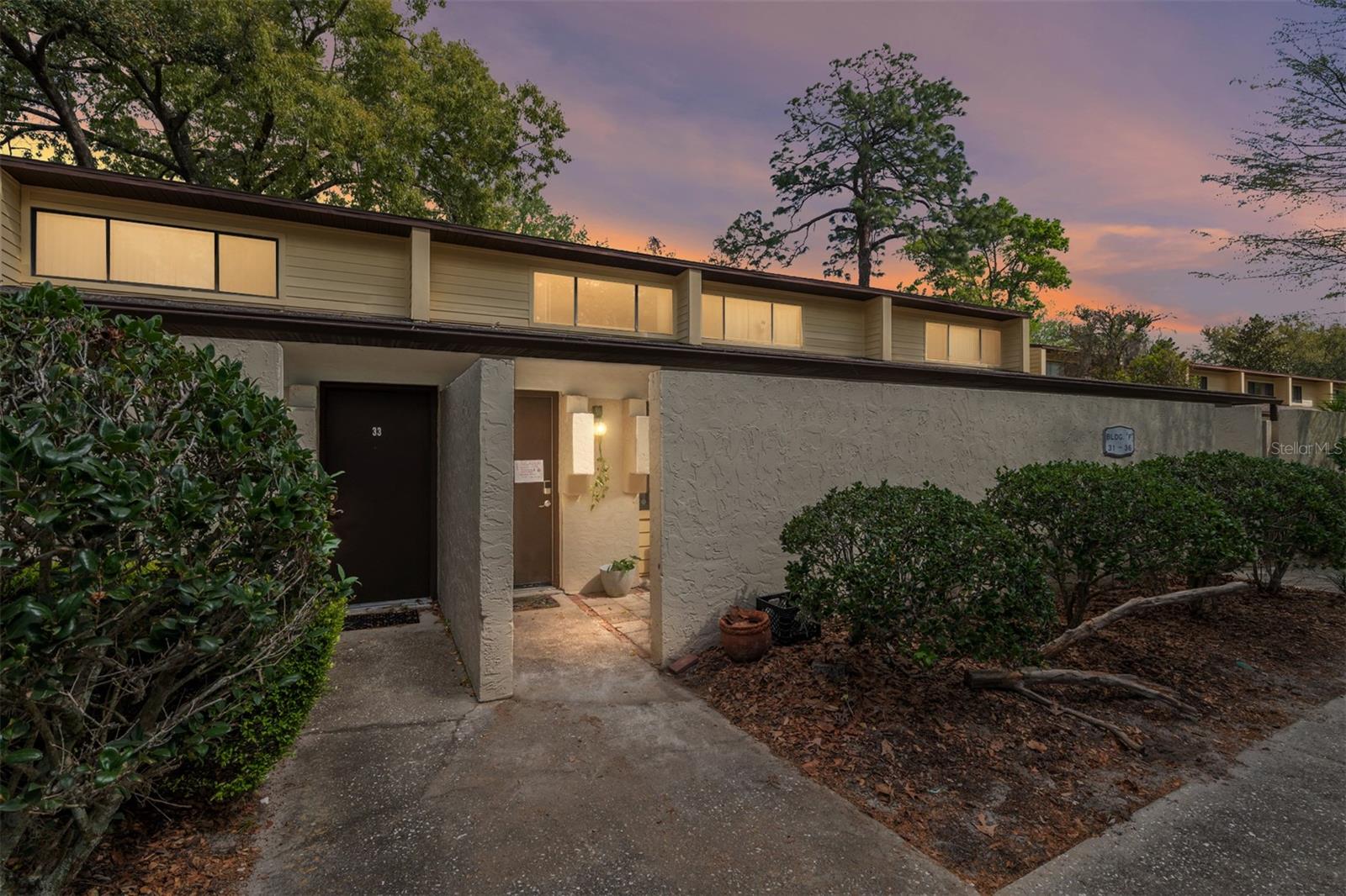 GRANTWOOD CONDO PH I - Residential