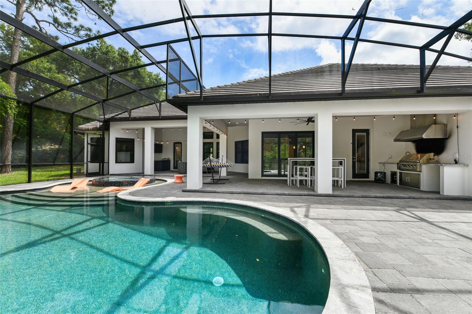 RAVENSBROOK - Residential