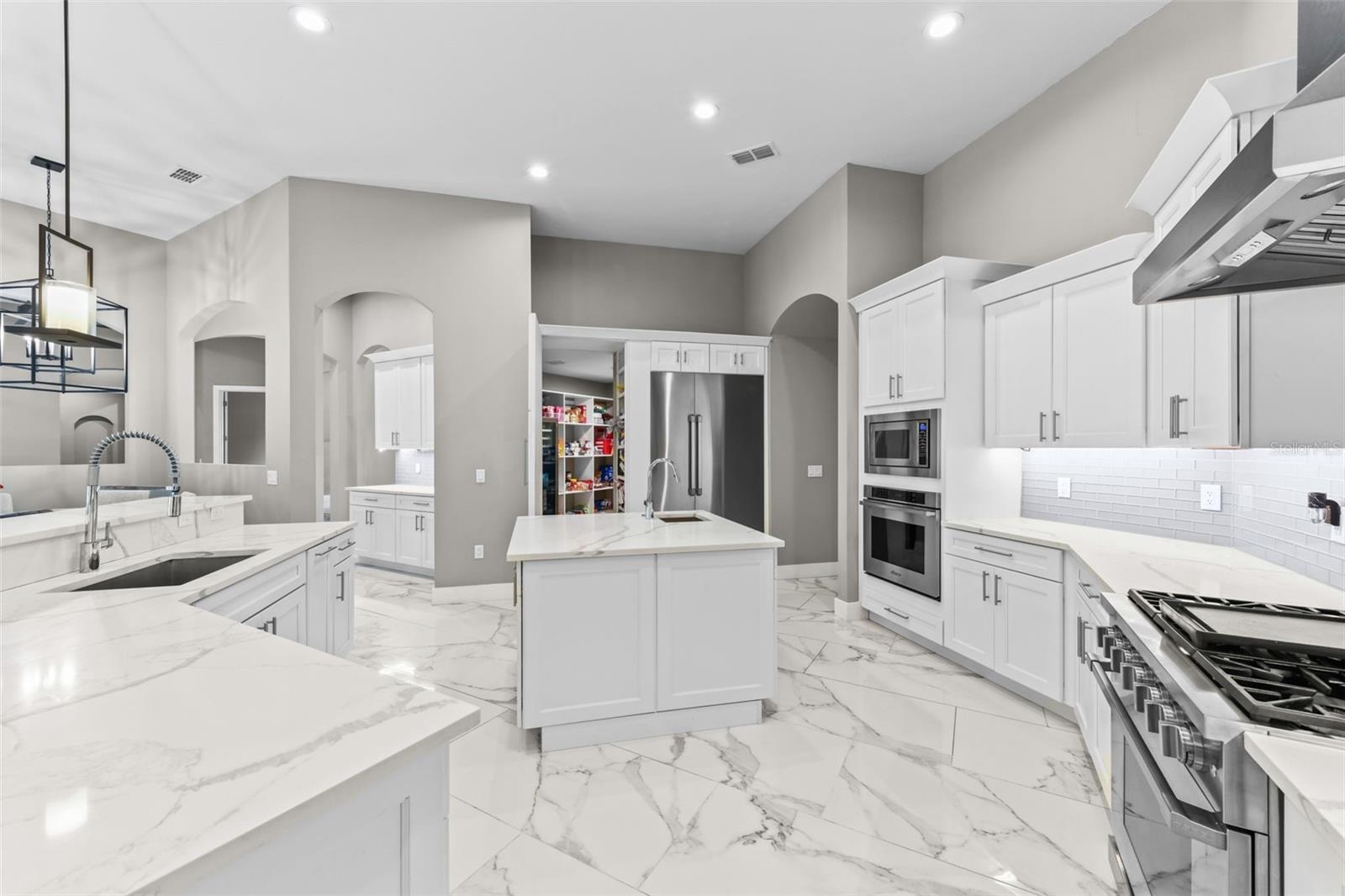 RAVENSBROOK - Residential