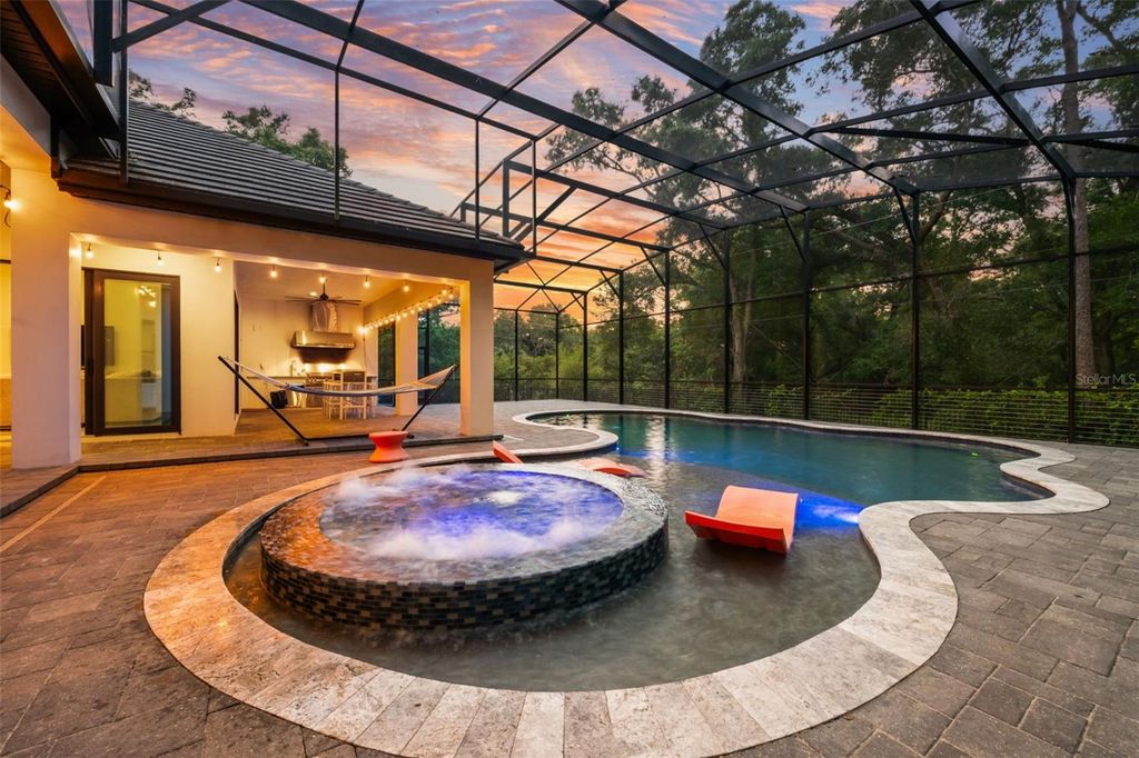 Photo of 1 Stone Gate S, Longwood, FL 32779 (MLS # O6403185)