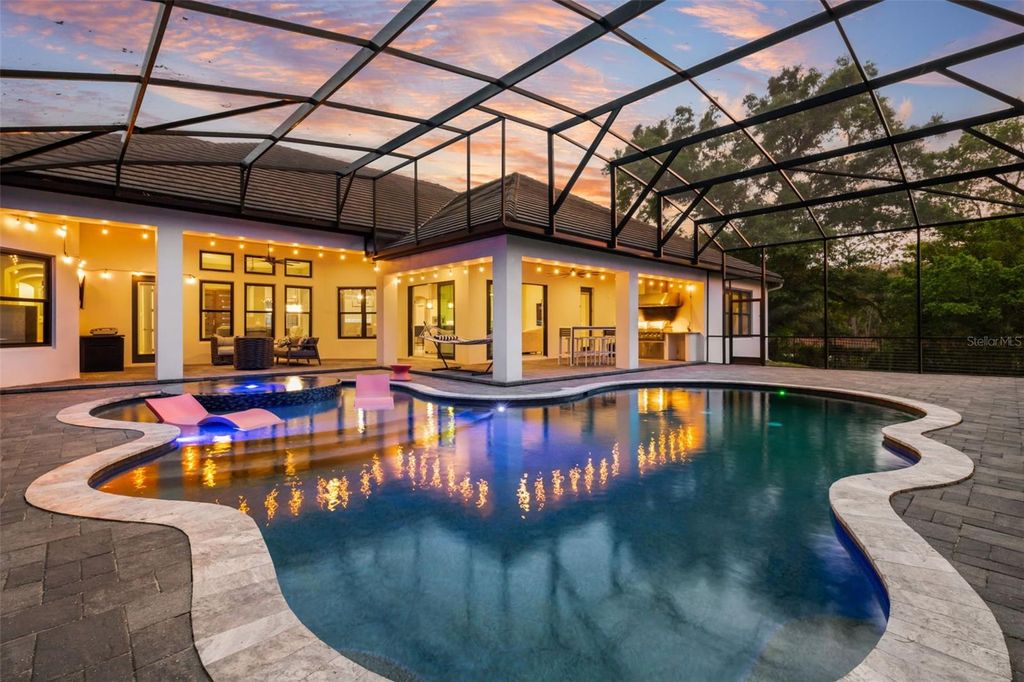 Photo of 1 Stone Gate S, Longwood, FL 32779 (MLS # O6403185)