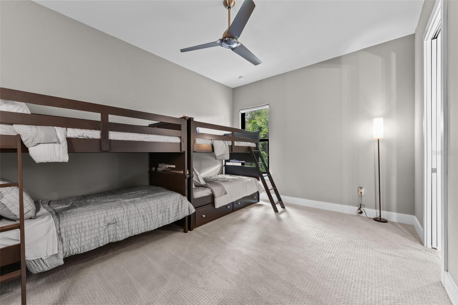 RAVENSBROOK - Residential