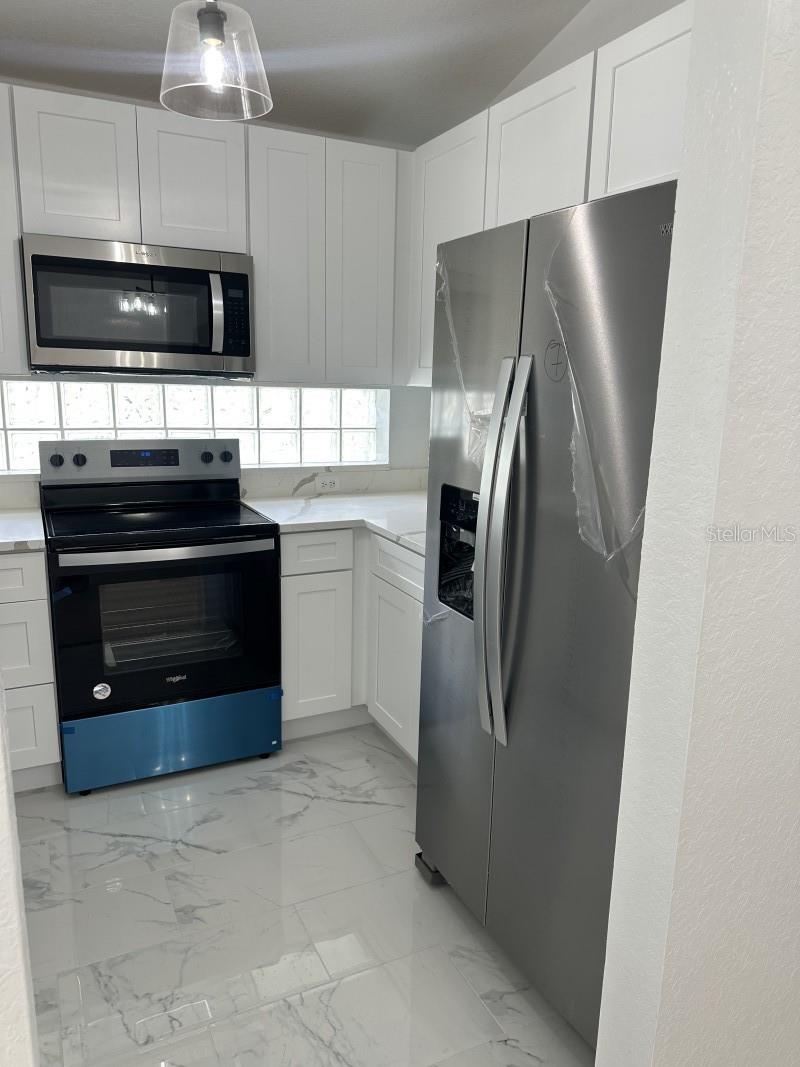3383 HAMLET LOOP