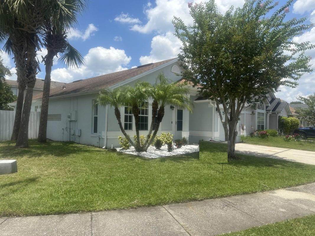 3383 HAMLET LOOP