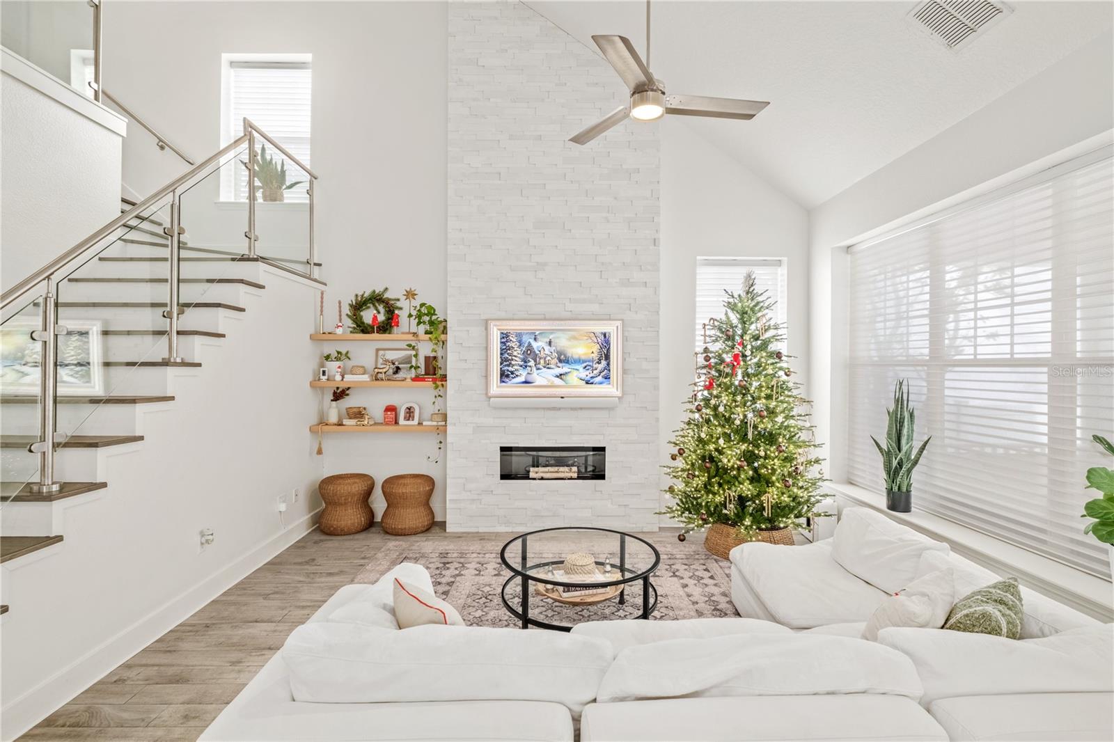 BALDWIN PARK UN 04 - Residential