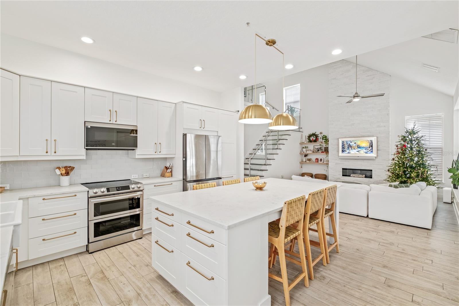 BALDWIN PARK UN 04 - Residential