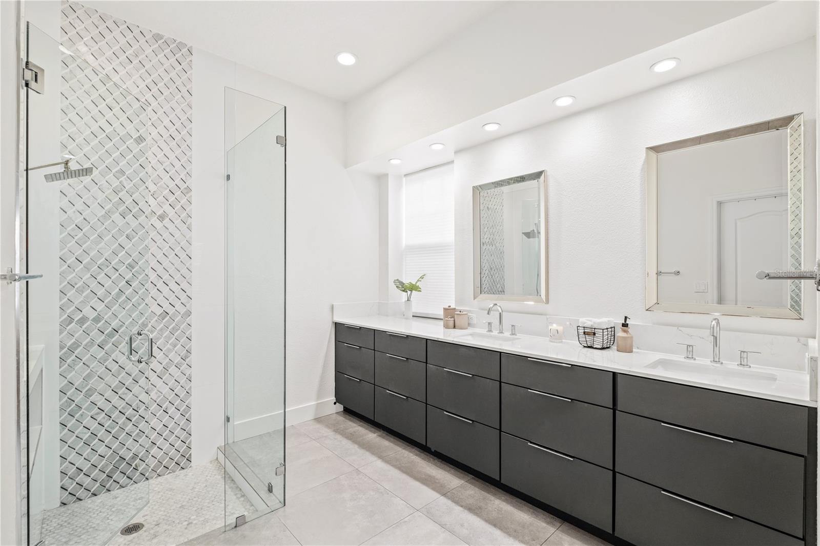 BALDWIN PARK UN 04 - Residential