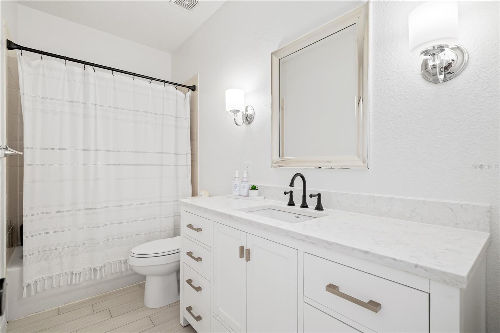 BALDWIN PARK UN 04 - Residential