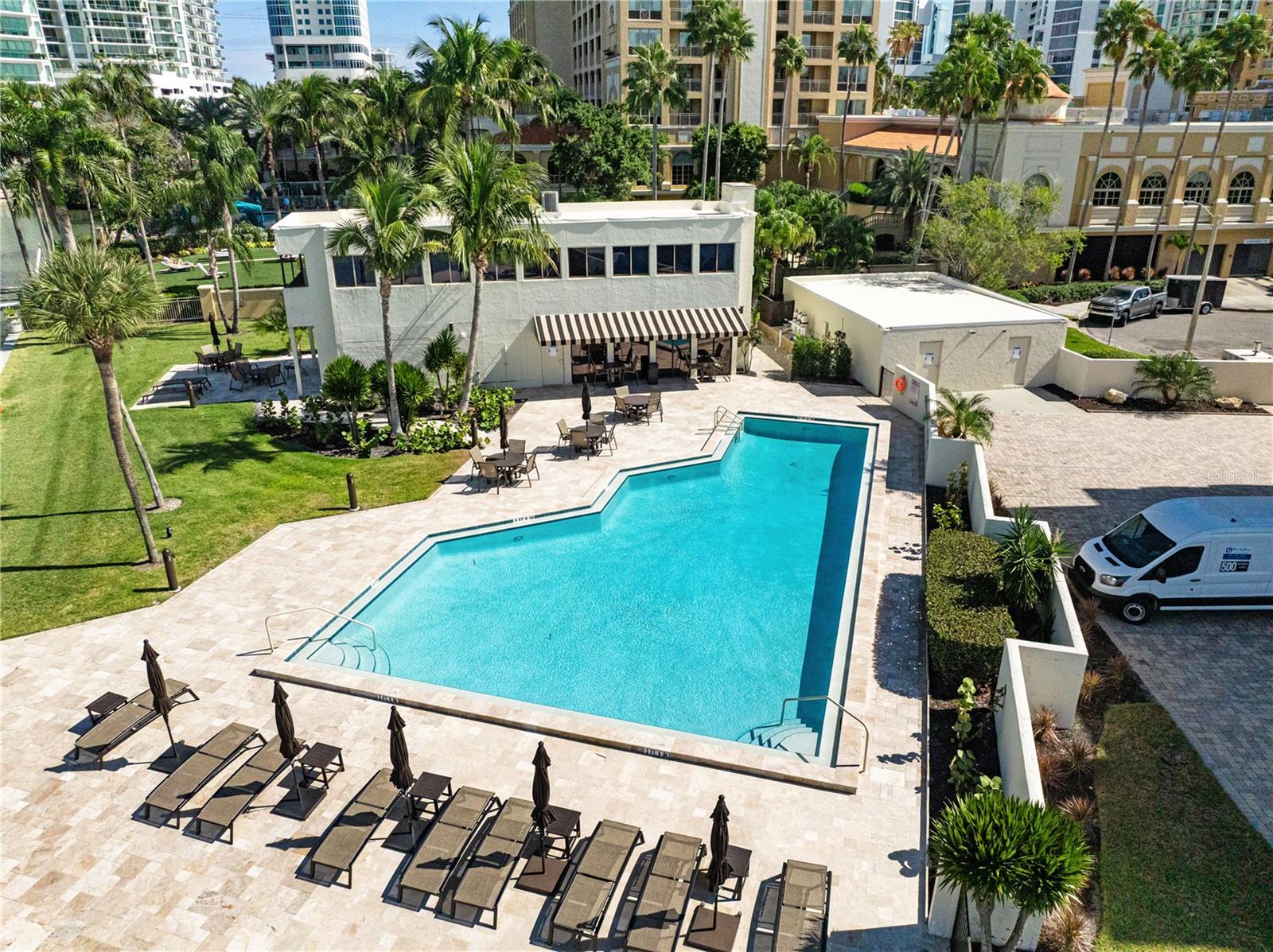 LAWRENCE POINTE II - Residential Lease