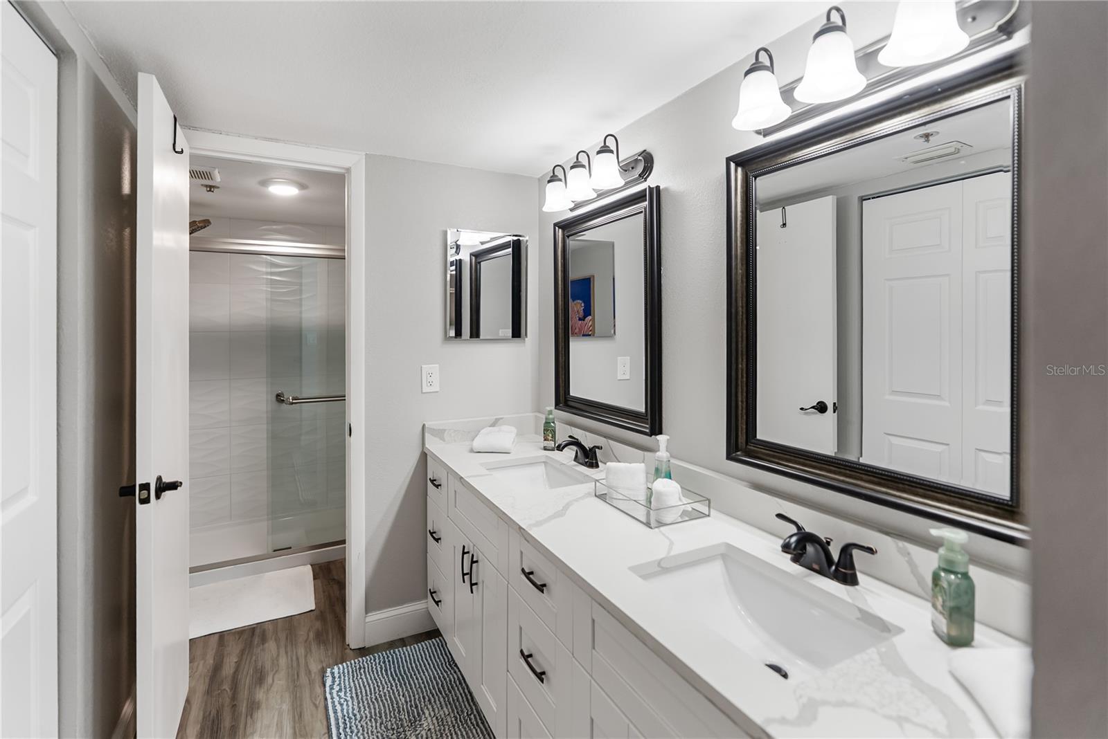 LAWRENCE POINTE II - Residential Lease