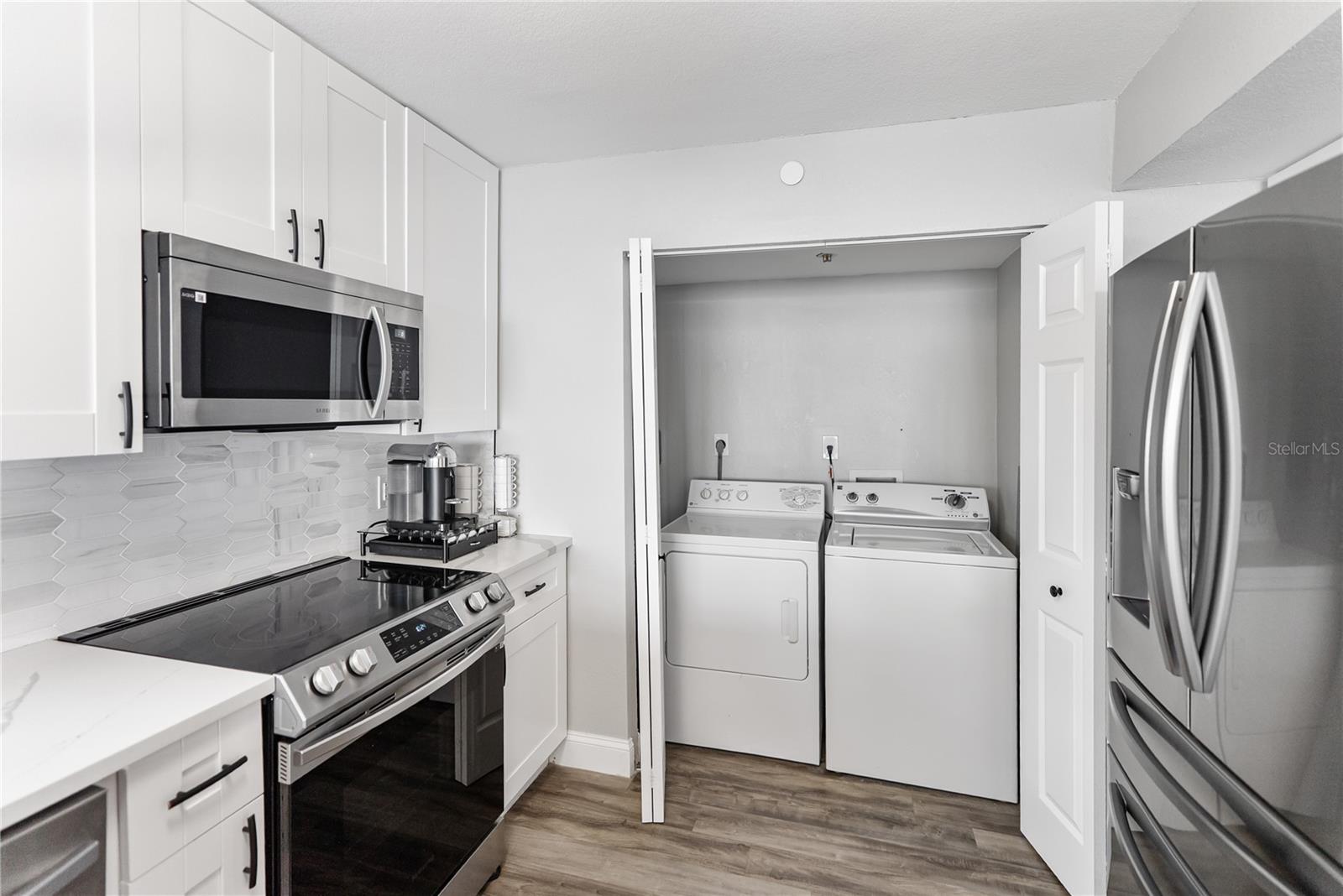 LAWRENCE POINTE II - Residential Lease