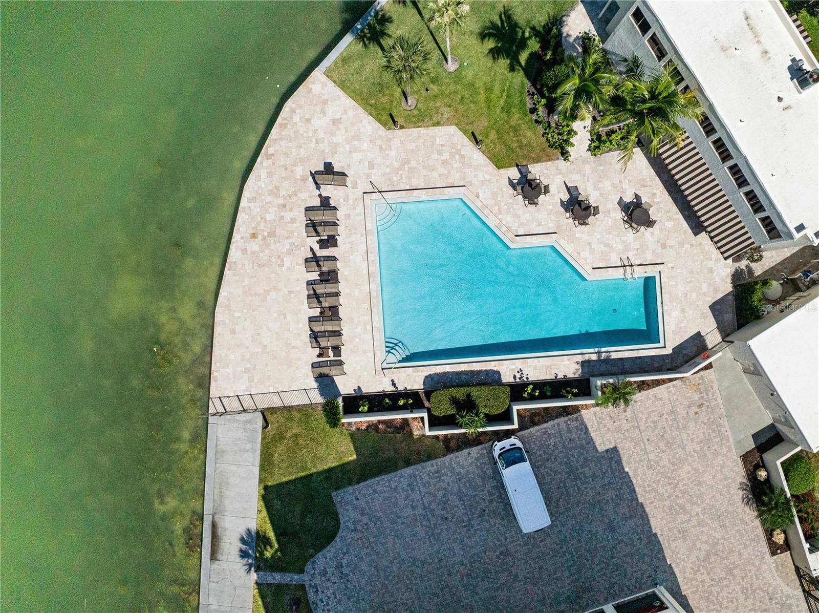 LAWRENCE POINTE II - Residential Lease