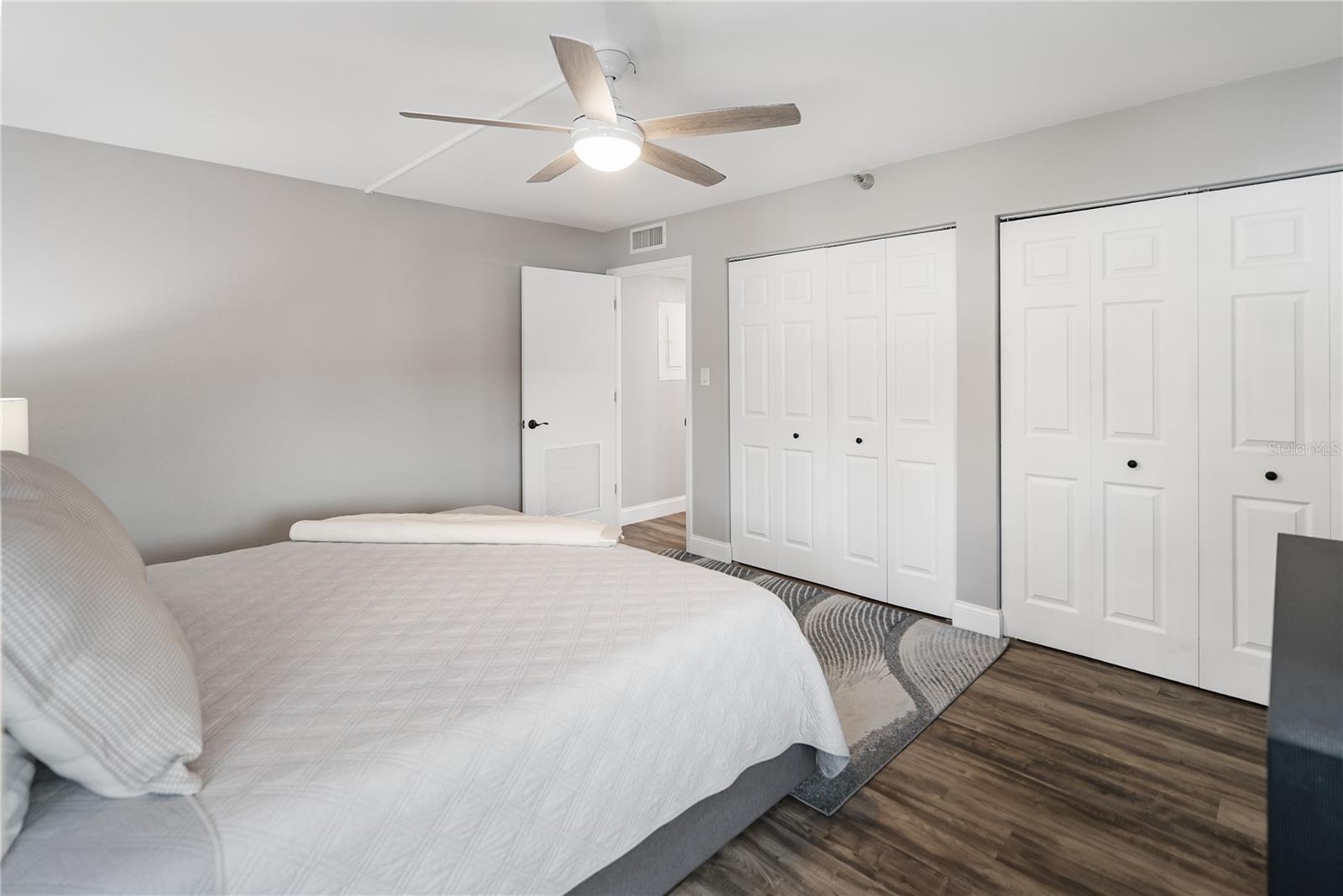 LAWRENCE POINTE II - Residential Lease