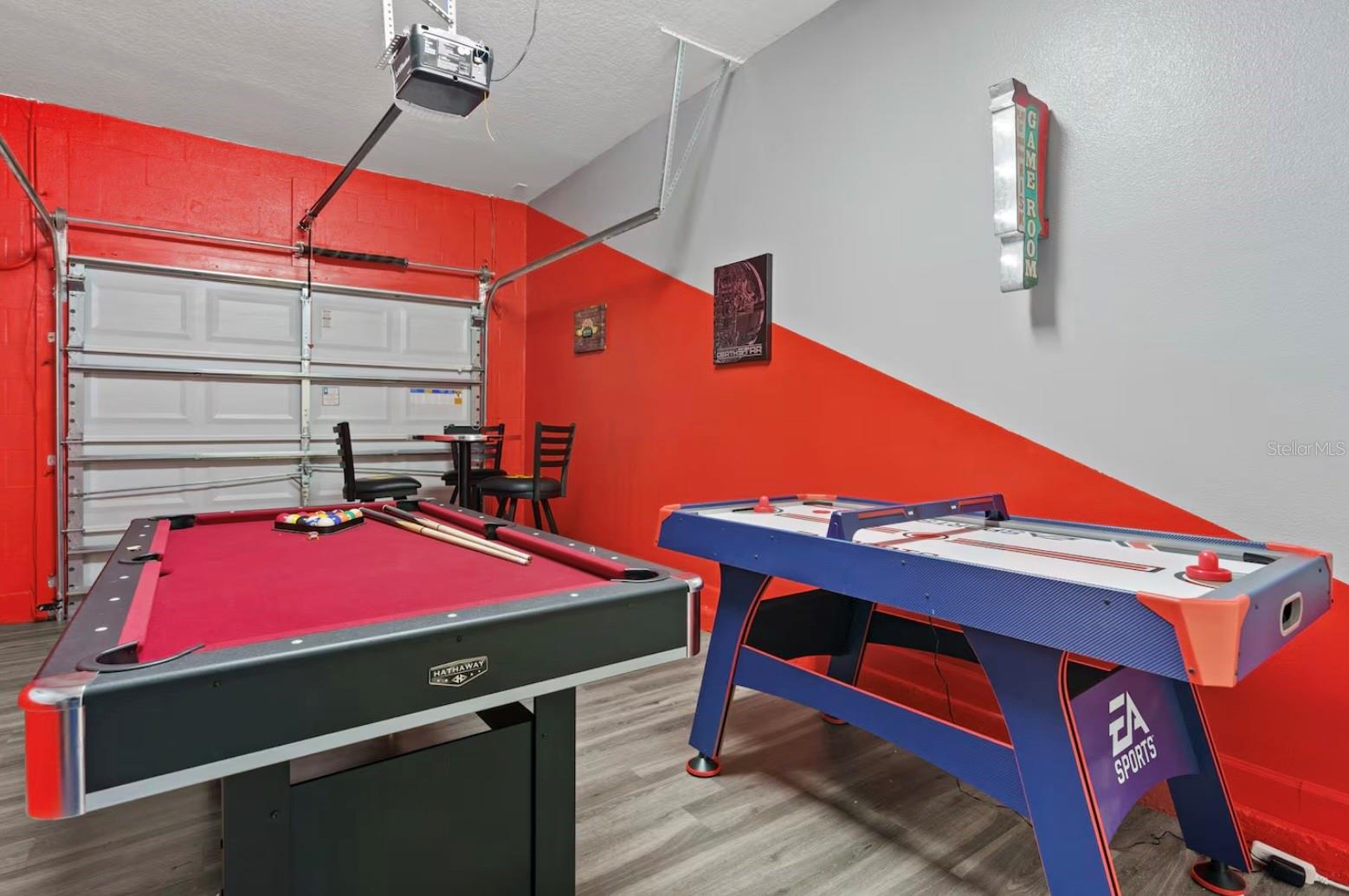 STOREY LAKE - Residential