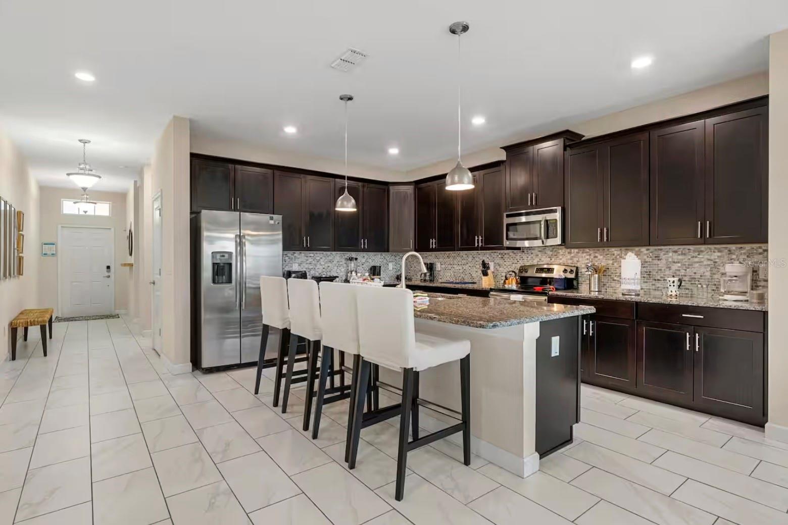 STOREY LAKE - Residential