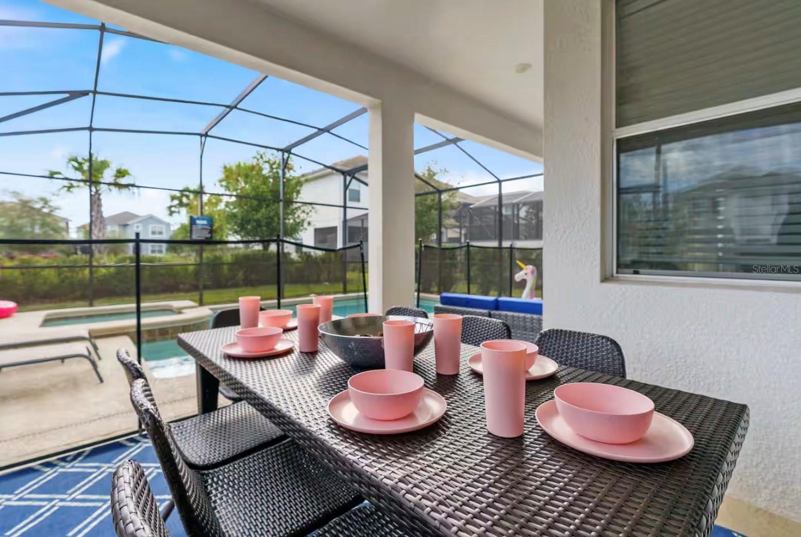 STOREY LAKE - Residential