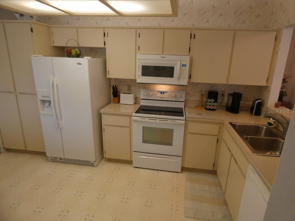 EAGLESWOOD CONDO - Residential