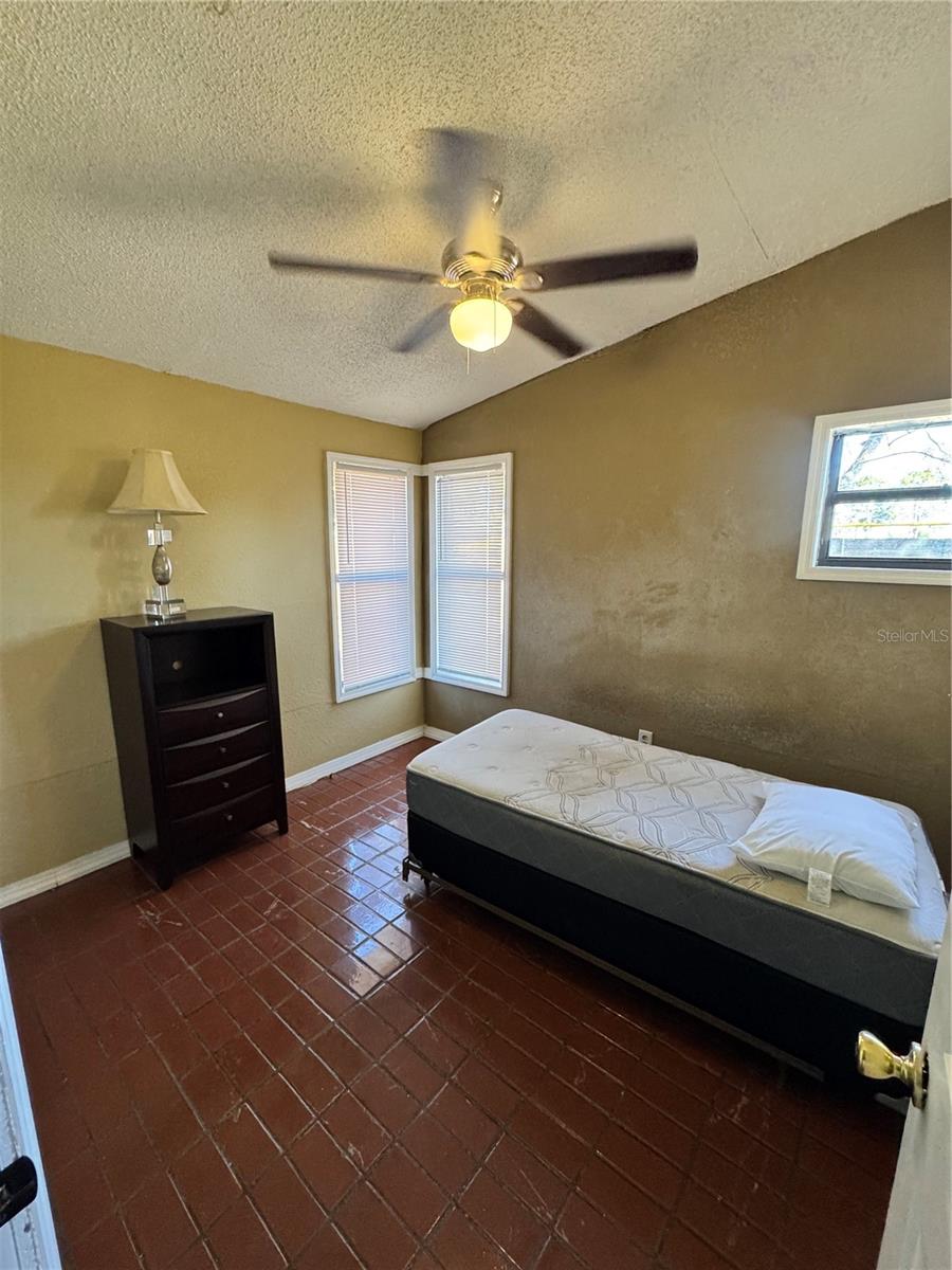 SPRING HILL - Residential Lease