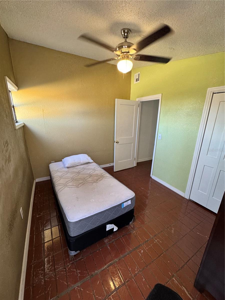 SPRING HILL - Residential Lease