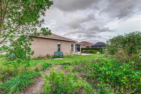 A home in LAKELAND