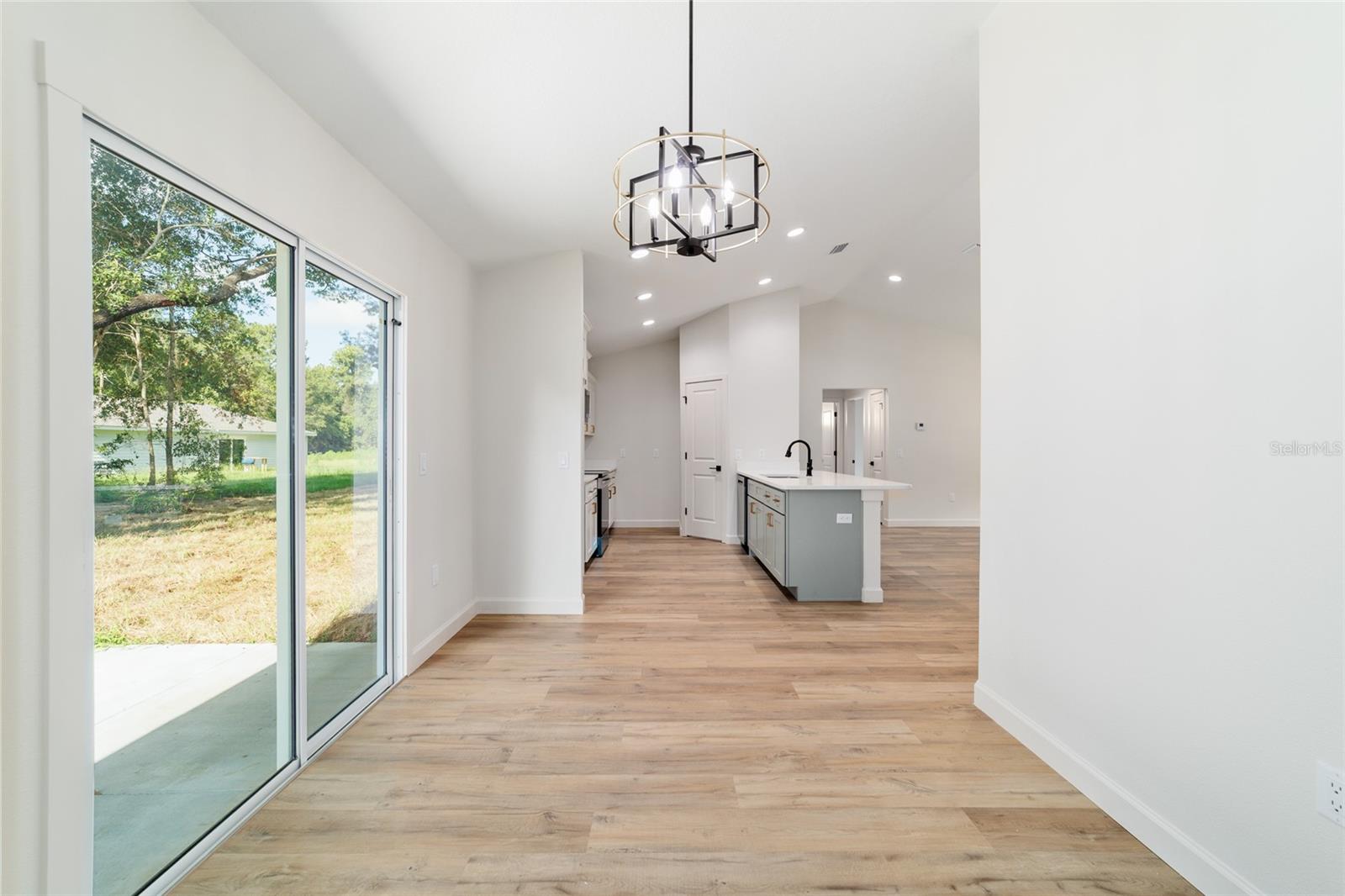 RAINBOW PARK - Residential