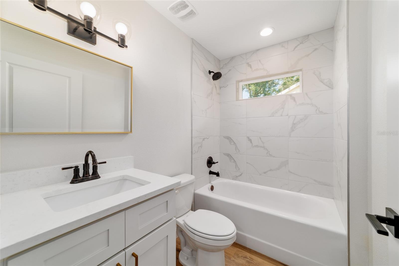 RAINBOW PARK - Residential