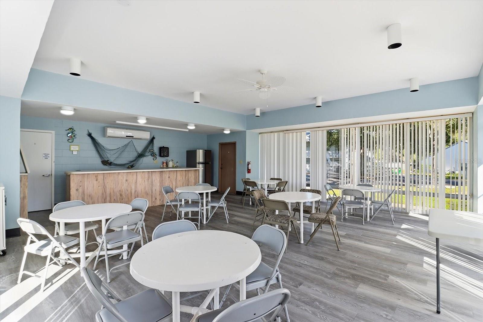 ROYAL OAKS THIRD ADD - Residential