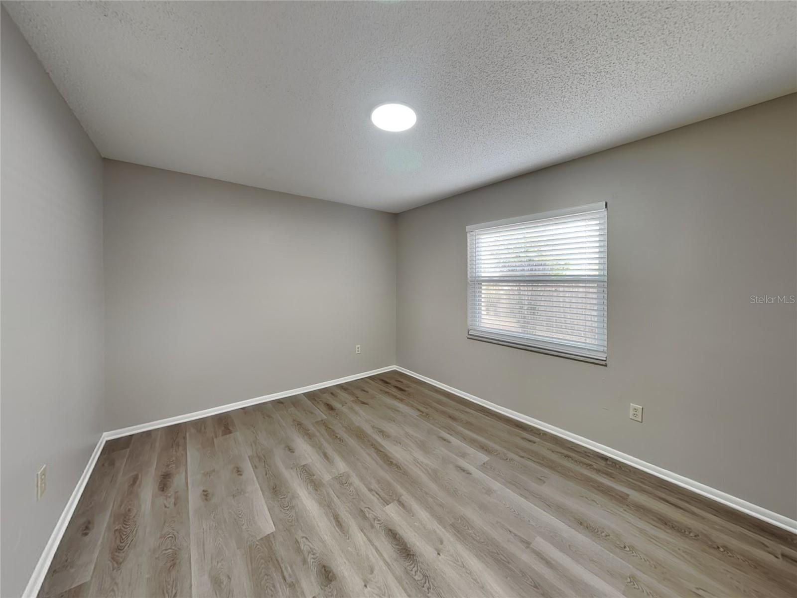 COUNTRY HILLS UNIT ONE A - Residential Lease