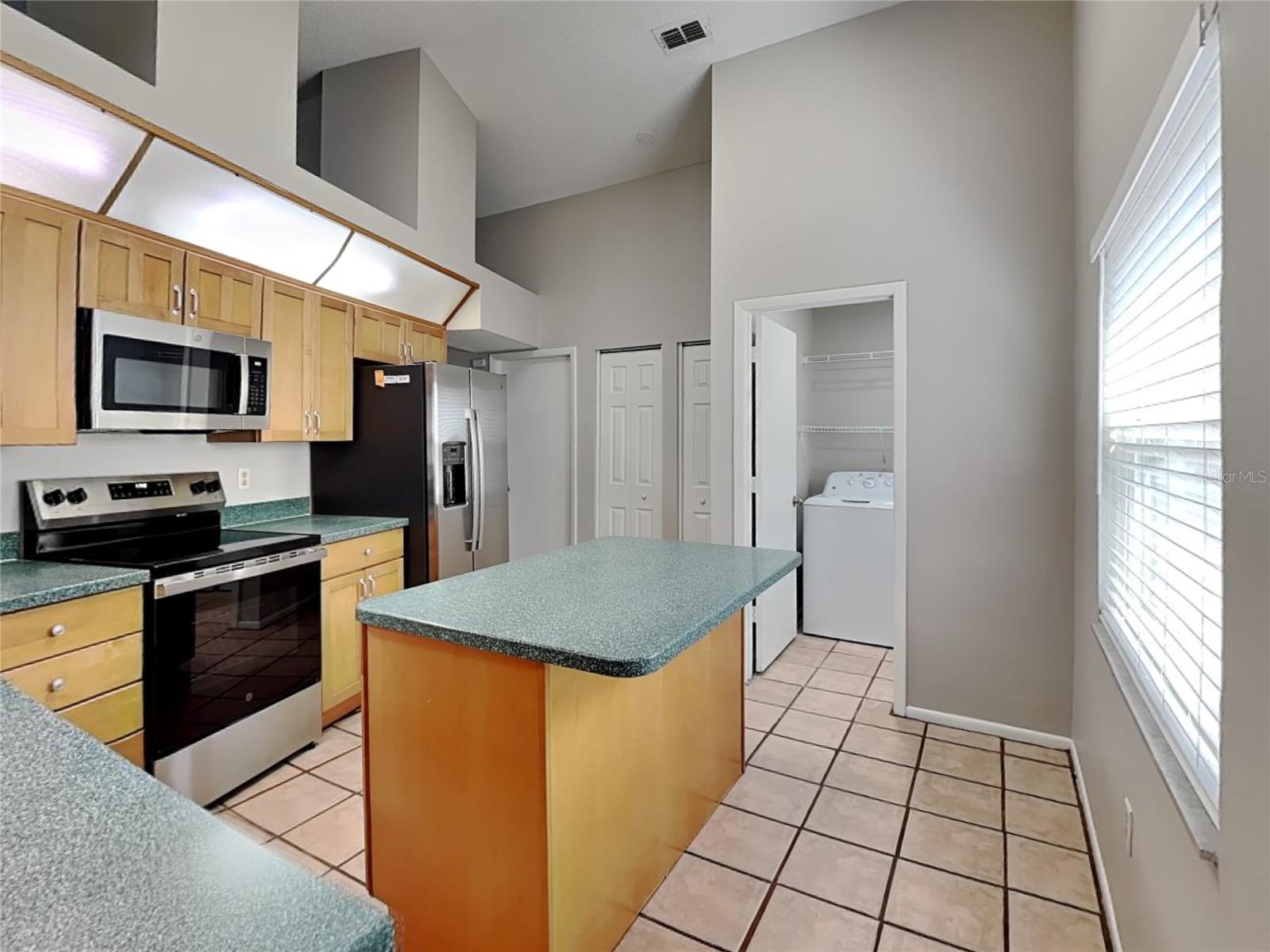 COUNTRY HILLS UNIT ONE A - Residential Lease