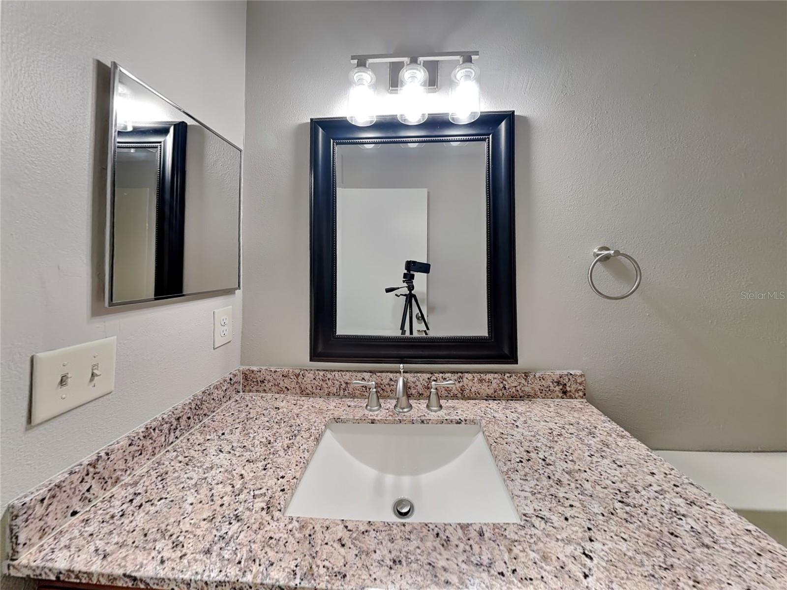 COUNTRY HILLS UNIT ONE A - Residential Lease