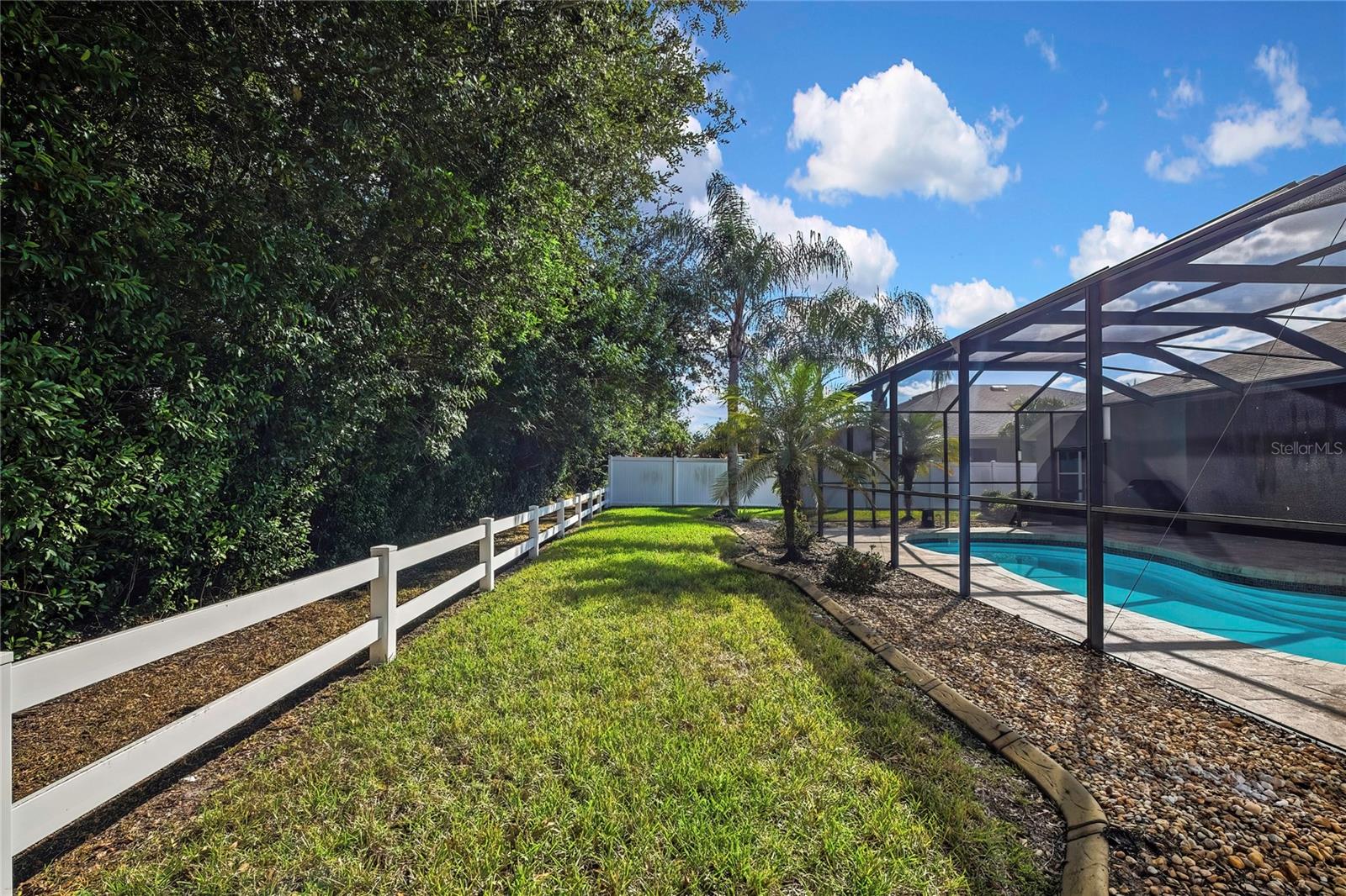 PINE GLEN - Residential