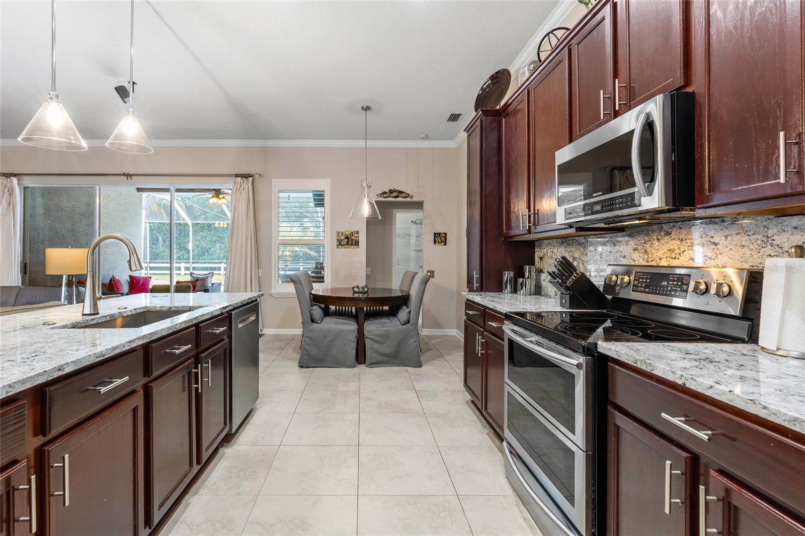 PINE GLEN - Residential