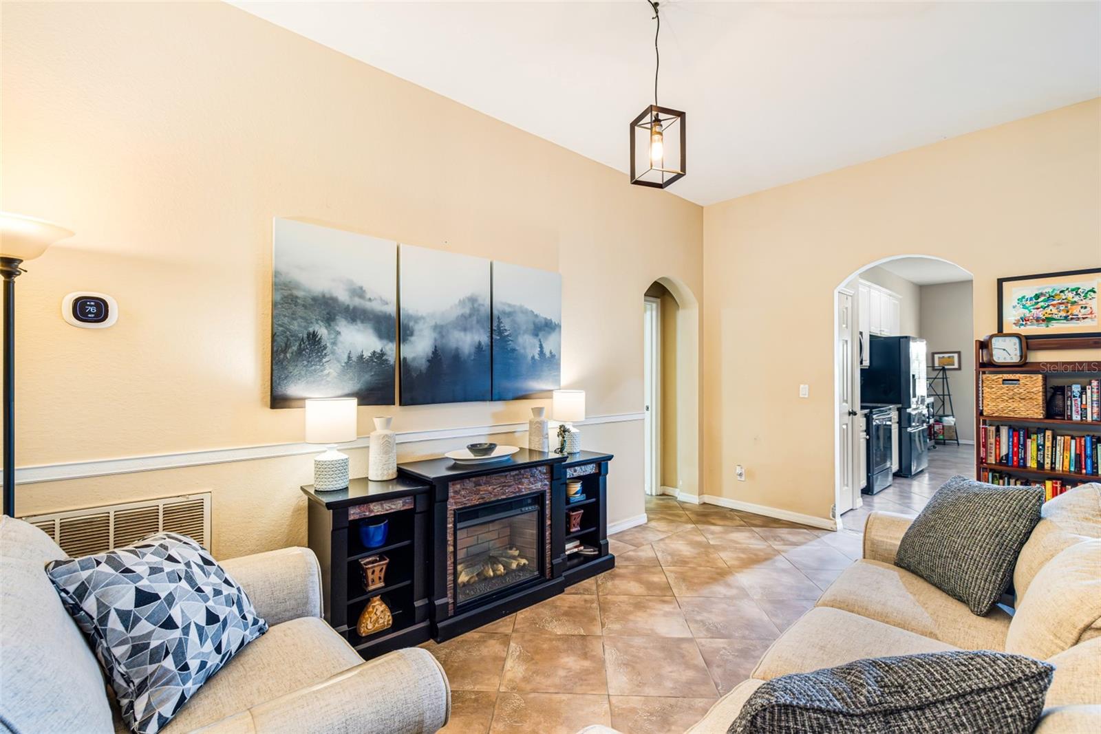 CYPRESS CAY - Residential