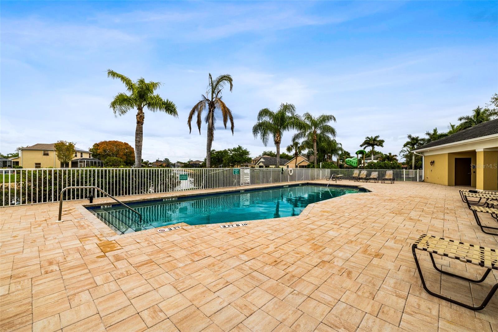 CYPRESS CAY - Residential