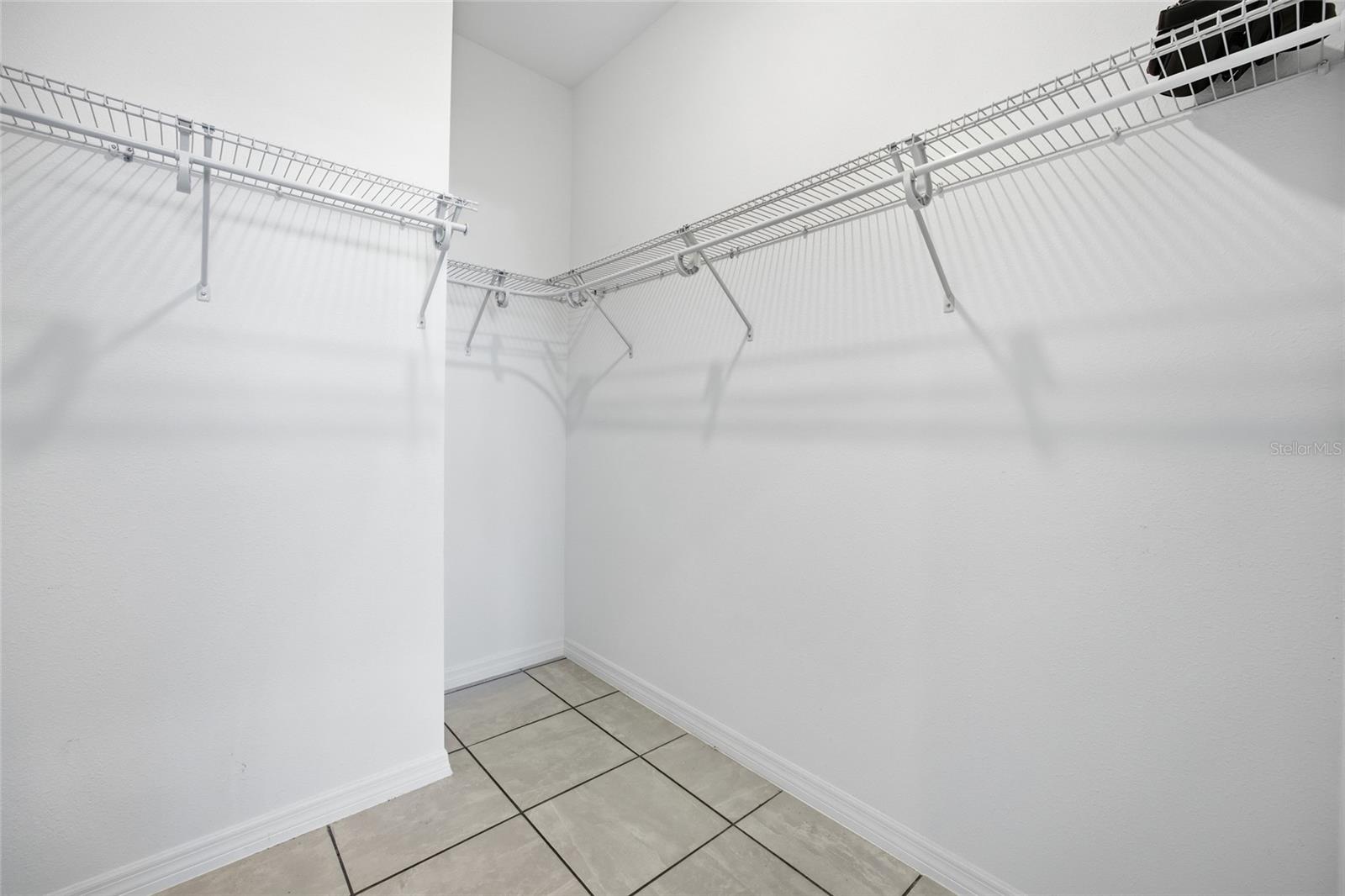 CALESA TOWNSHIP ROAN HILLS PH - Residential