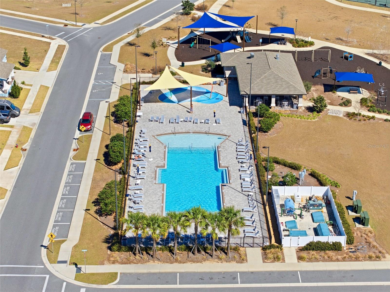 CALESA TOWNSHIP ROAN HILLS PH - Residential