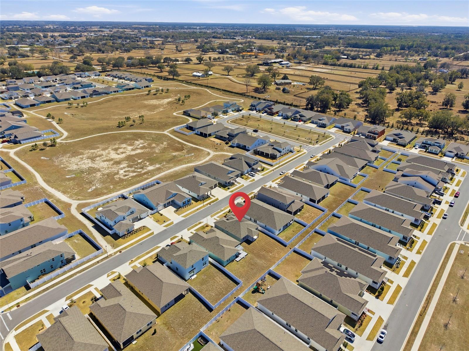 CALESA TOWNSHIP ROAN HILLS PH - Residential