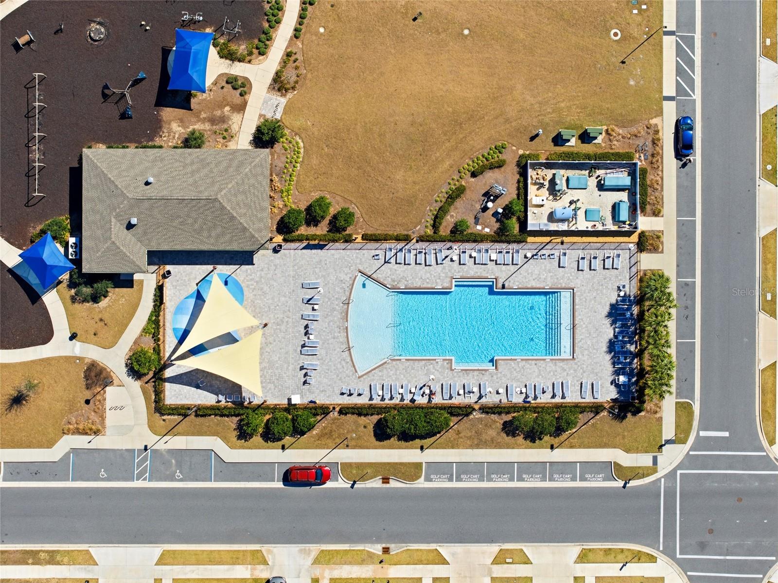 CALESA TOWNSHIP ROAN HILLS PH - Residential