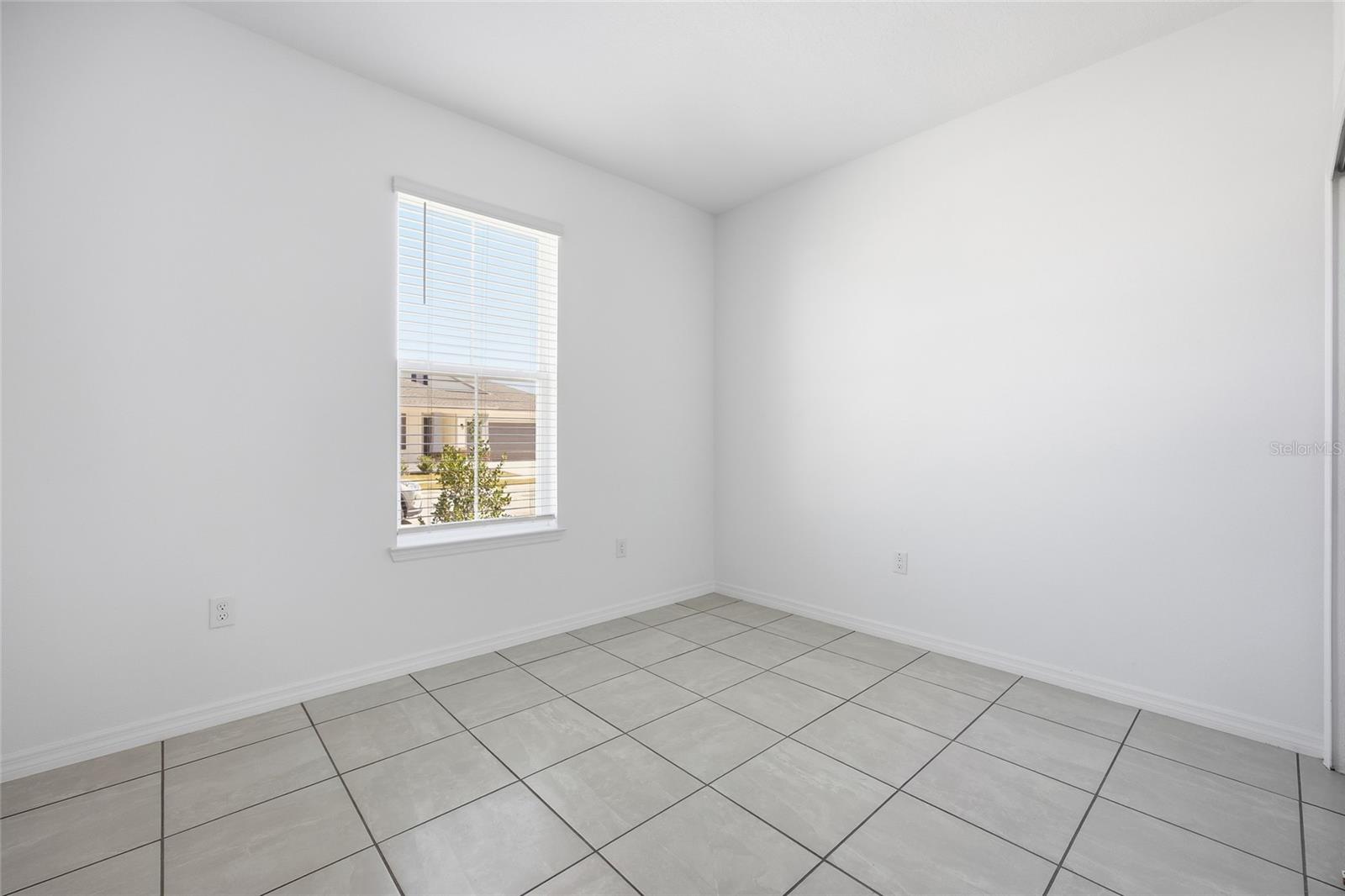 CALESA TOWNSHIP ROAN HILLS PH - Residential