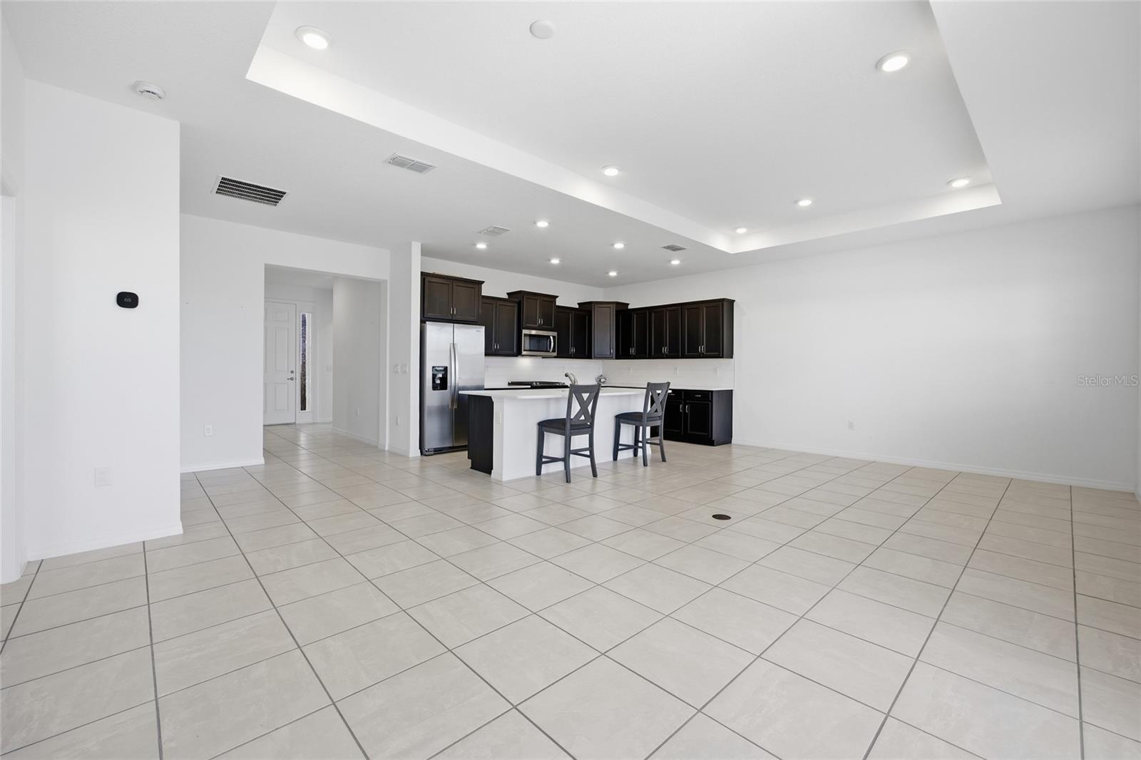 CALESA TOWNSHIP ROAN HILLS PH - Residential