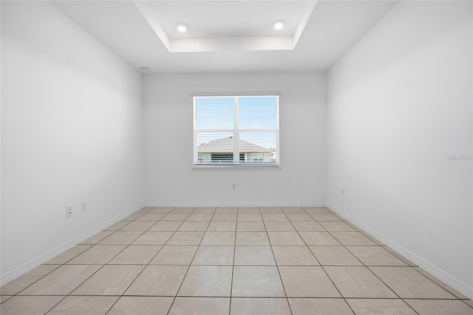 CALESA TOWNSHIP ROAN HILLS PH - Residential